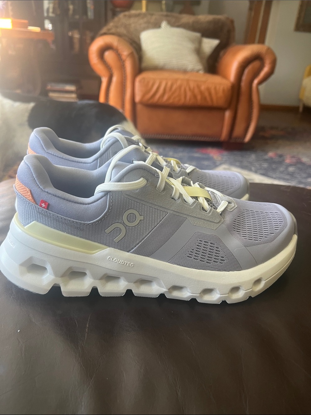 On Cloud Runner. Light Lavender Cloudrunner Sneakers with Neutral Laces - Picture 2 of 6